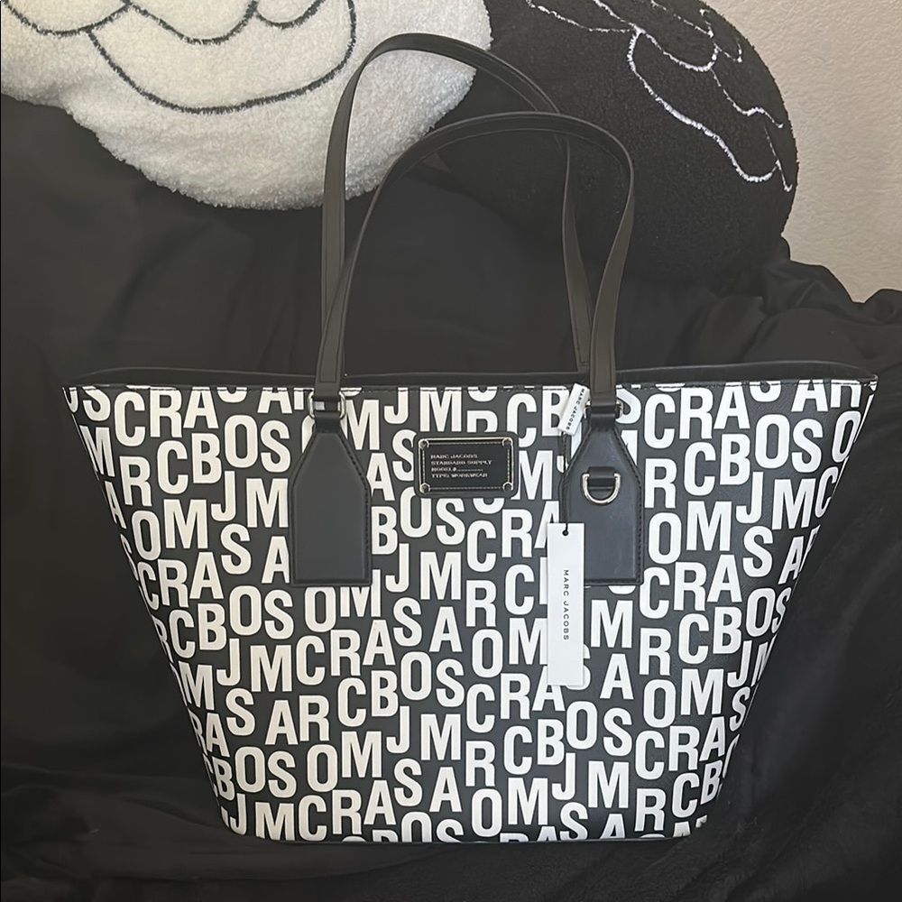 Marc Jacobs Black and White Graphic Tote